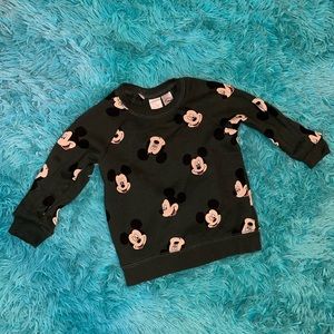 Girls or Boy Mickey Mouse Sweatsuit form H&M! Barely Worn!